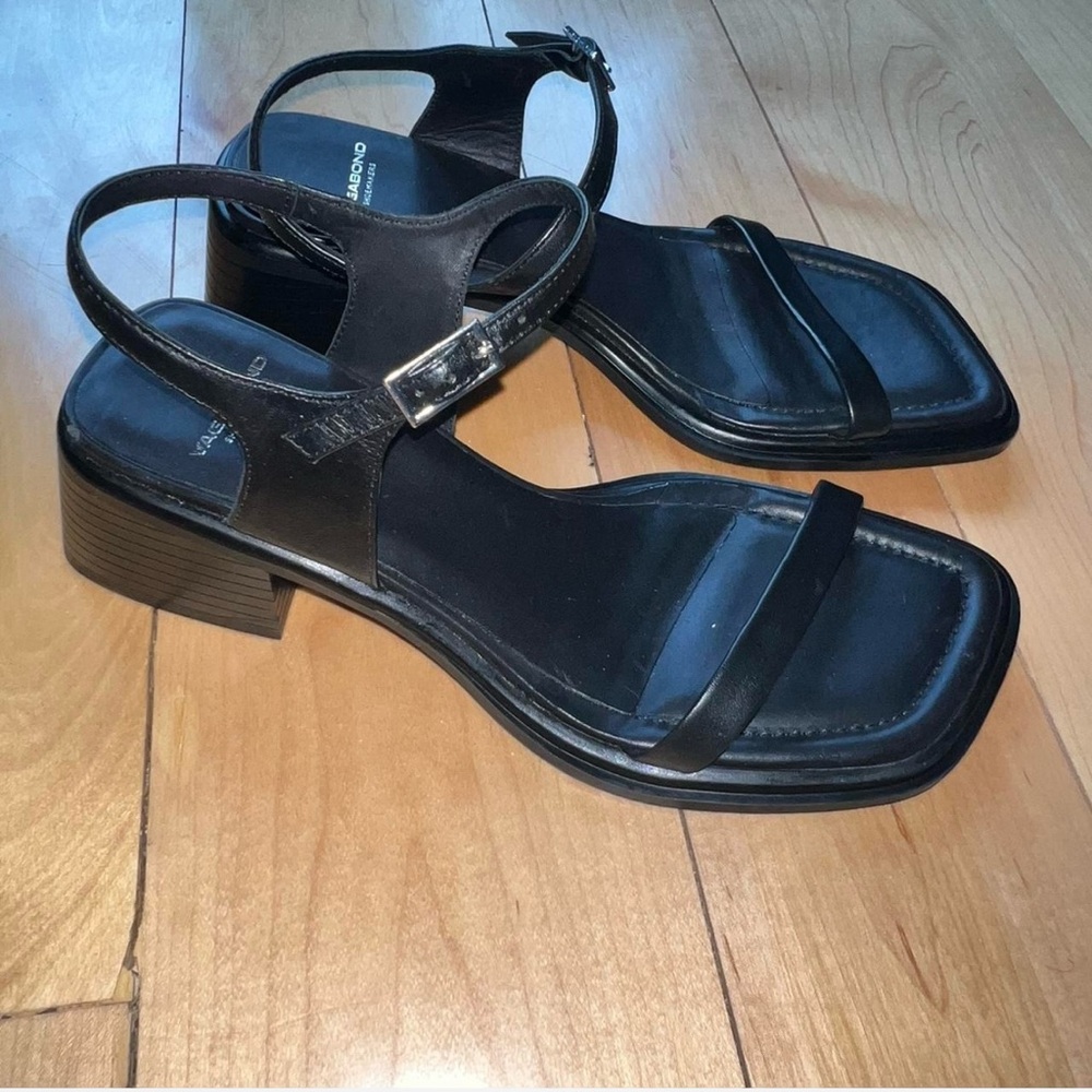 Vagabond Black Leather Sandals